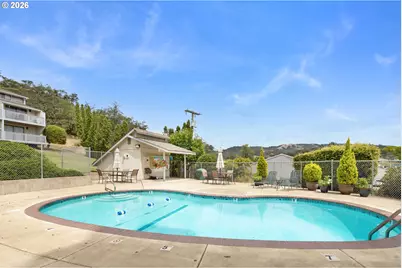 17 NW Mountain View Dr, Roseburg, OR 97471 - Photo 25