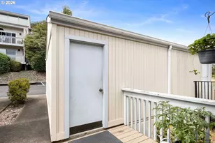 17 NW Mountain View Dr, Roseburg, OR 97471 - Photo 29