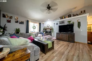 1137 SE 2nd Ave, Mill City, OR 97360 - Photo 7