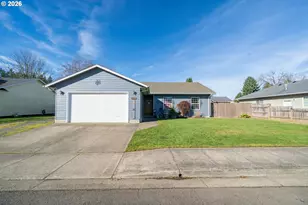 1137 SE 2nd Ave, Mill City, OR 97360 - Photo 3