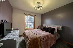 1137 SE 2nd Ave, Mill City, OR 97360 - Photo 17