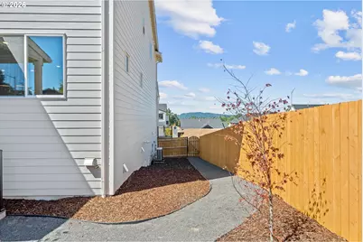 16071 Serres Farms Way, Oregon City, OR 97045 - Photo 41