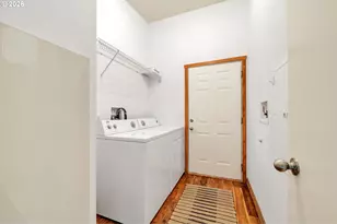 5268 Olympic Cir, Eugene, OR 97402 - Photo 17