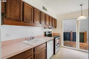 8712 SW Brightfield Cir, Portland, OR 97223 - Photo 9