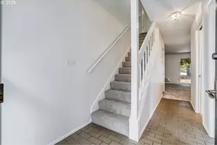 8712 SW Brightfield Cir, Portland, OR 97223 - Photo 5