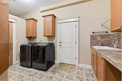 11233 SE Rimrock Dr, Happy Valley, OR 97086 - Photo 27