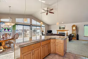 18989 NE Marine Dr, Portland, OR 97230 - Photo 11