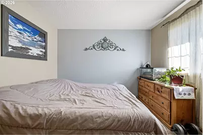 573 Creswood Dr, Creswell, OR 97426 - Photo 19