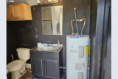 2912 W 2nd St, The Dalles, OR 97058 - Photo 9
