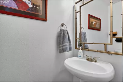 8509 NE Sunnyside Dr, Vancouver, WA 98662 - Photo 17