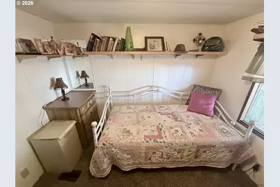 1413 Hawthorne Ave #5, Reedsport, OR 97467 - Photo 7