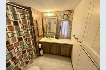 1413 Hawthorne Ave #5, Reedsport, OR 97467 - Photo 11