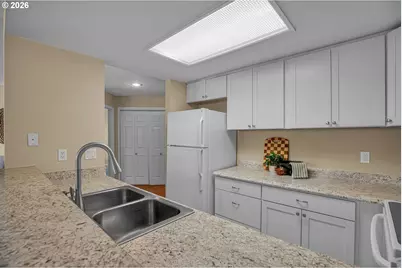 9842 SE Talbert St, Clackamas, OR 97015 - Photo 17