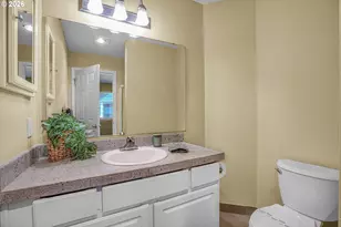 9842 SE Talbert St, Clackamas, OR 97015 - Photo 25