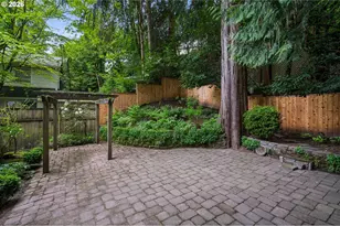 2625 SW Brae Mar Ct, Portland, OR 97201 - Photo 33