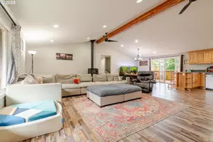 40189 Mt Hope Dr, Lebanon, OR 97355 - Photo 5