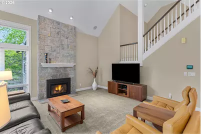 2432 SW Huber Ct, Portland, OR 97219 - Photo 11