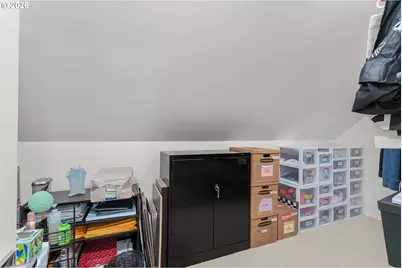 2432 SW Huber Ct, Portland, OR 97219 - Photo 39