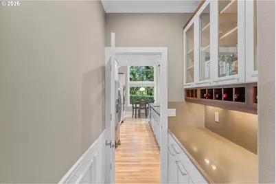 2432 SW Huber Ct, Portland, OR 97219 - Photo 21