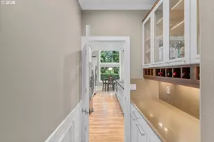 2432 SW Huber Ct, Portland, OR 97219 - Photo 21