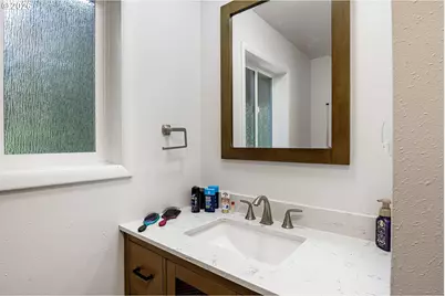1685 Woodland Dr, Coos Bay, OR 97420 - Photo 33