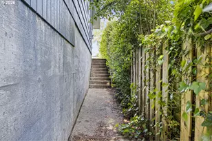 1685 Woodland Dr, Coos Bay, OR 97420 - Photo 41