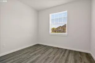317 SE Pioneer Dr, Prineville, OR 97754 - Photo 17
