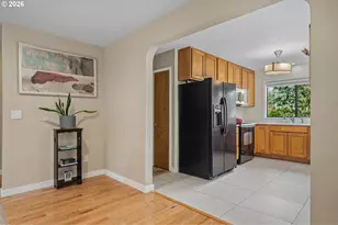 3951 SW Canby St, Portland, OR 97219 - Photo 7