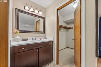 3951 SW Canby St, Portland, OR 97219 - Photo 33