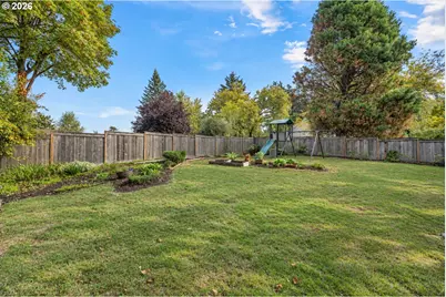 3951 SW Canby St, Portland, OR 97219 - Photo 19