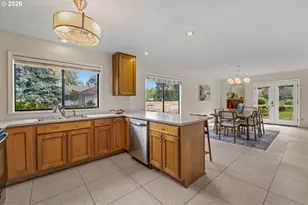 3951 SW Canby St, Portland, OR 97219 - Photo 11