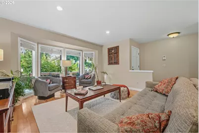 3951 SW Canby St, Portland, OR 97219 - Photo 3