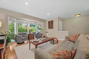 3951 SW Canby St, Portland, OR 97219 - Photo 3