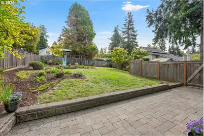 3951 SW Canby St, Portland, OR 97219 - Photo 17
