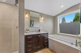 3951 SW Canby St, Portland, OR 97219 - Photo 23