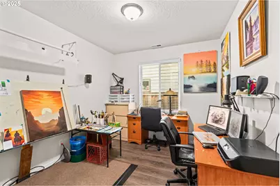 760 S 52nd St, Springfield, OR 97478 - Photo 11