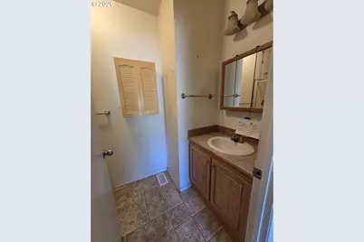 130 2nd St, Dillard, OR 97432 - Photo 15
