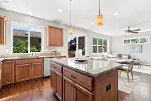 14026 SW Walnut Creek Way, Portland, OR 97223 - Photo 13
