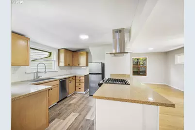 3917 SE Tibbetts St, Portland, OR 97202 - Photo 5