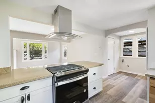 3917 SE Tibbetts St, Portland, OR 97202 - Photo 11