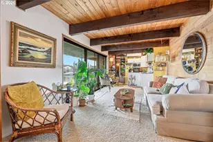 11638 N Island Cove Ln, Portland, OR 97217 - Photo 17