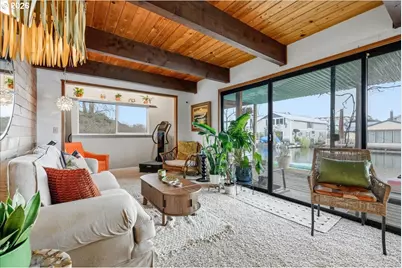 11638 N Island Cove Ln, Portland, OR 97217 - Photo 15