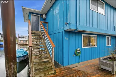 11638 N Island Cove Ln, Portland, OR 97217 - Photo 3