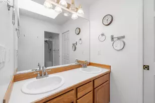 5945 SE Blossom St, Hillsboro, OR 97123 - Photo 27