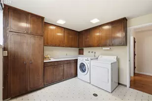 2030 W 29th Ave, Eugene, OR 97405 - Photo 35
