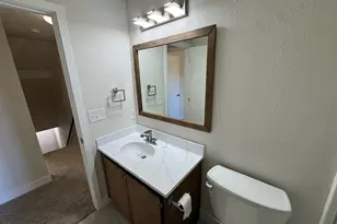 19901 SW Meadowbrook Ct, Beaverton, OR 97078 - Photo 19