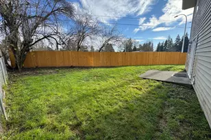 19901 SW Meadowbrook Ct, Beaverton, OR 97078 - Photo 13