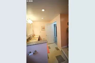 70214 Lakewood Rd, North Bend, OR 97459 - Photo 27