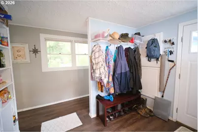 70214 Lakewood Rd, North Bend, OR 97459 - Photo 15