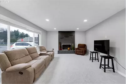 307 NE 129th St, Vancouver, WA 98685 - Photo 9